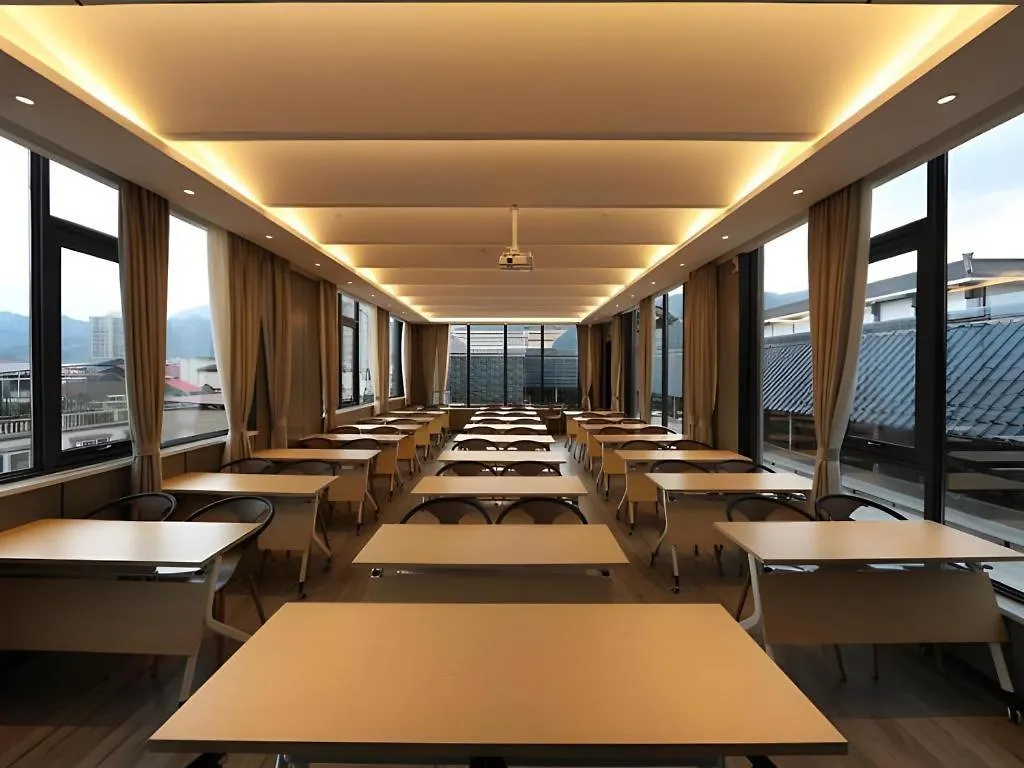 Magnotel Hotel-Luanyang Luanchuan Changchun Road Cross Street Hotel